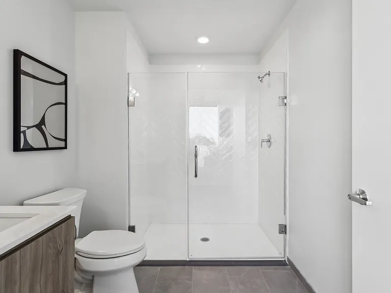800 Broadway — Photo 17