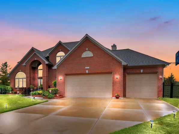 2147 Maplerow Ave NW, Grand Rapids, MI 49534