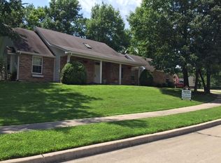 3501 Woods Edge Rd, Columbia, MO 65203