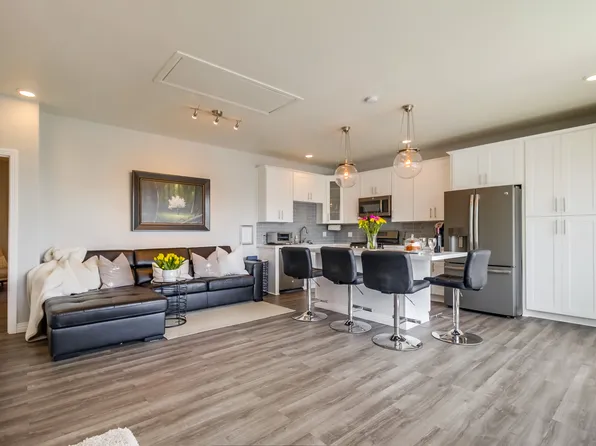 8624 Galloway Valley Ln #A, Alpine, CA 91901