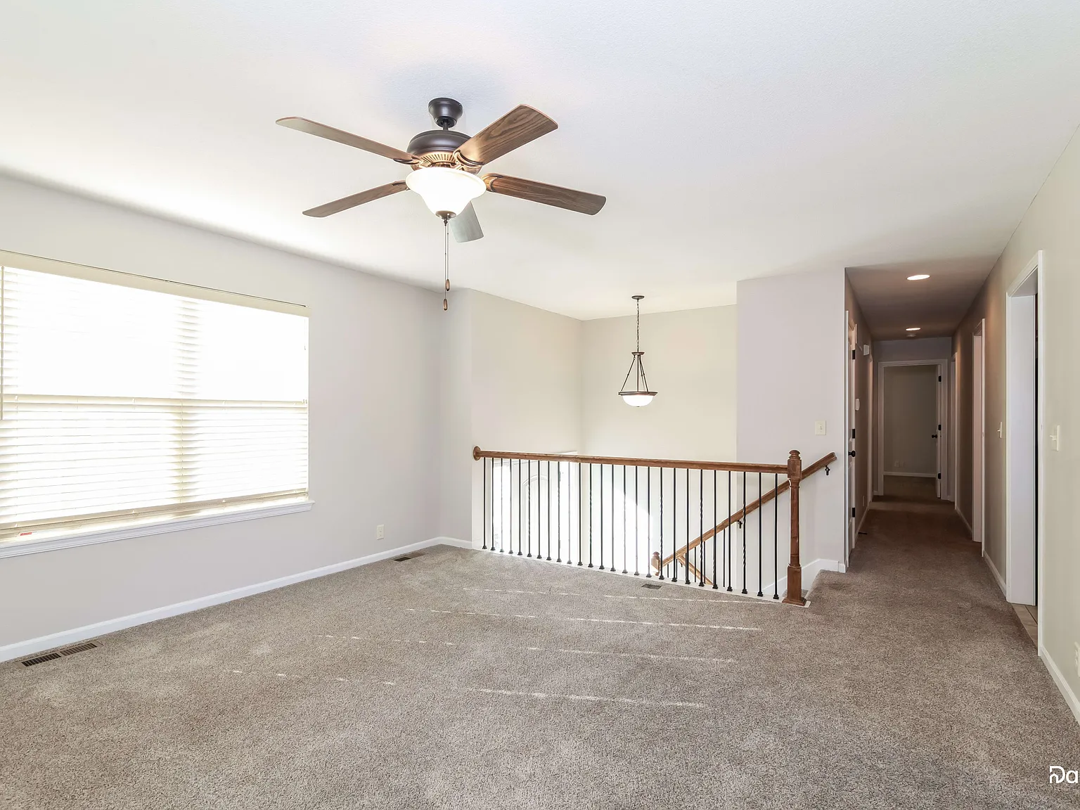 4 bed, 3.0 bath, 2046 sqft, $2,665 — Photo 4