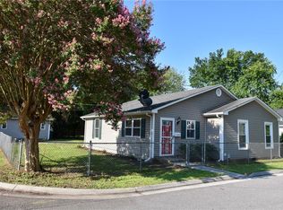 1043 Ivaloo St, Norfolk, VA 23513