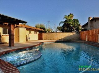 300 Hacienda Dr, Vista, CA 92081