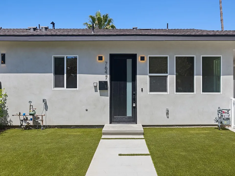 7647 Melvin Ave