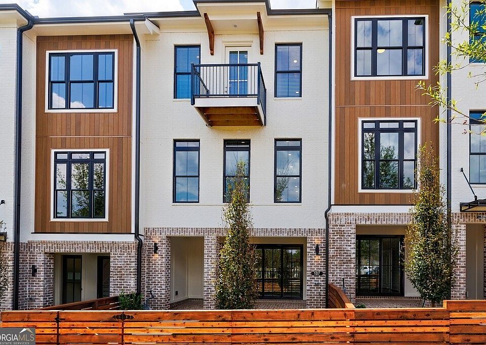 1st image of 107 Iveybrooke Ln