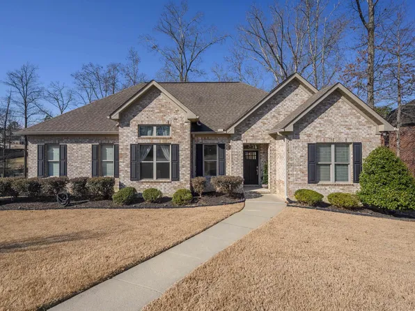 1075 Creel Dr, Trussville, AL 35004