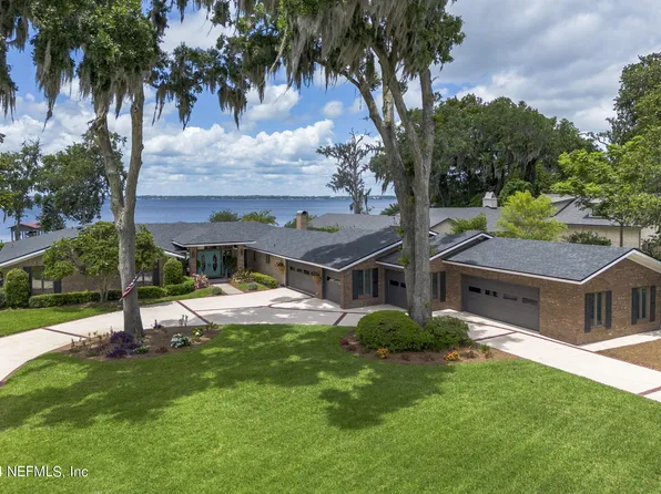 10146 VILLAGE GROVE Drive W, Jacksonville, FL 32257