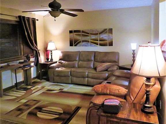 2nd image of 4621 Palm Ave