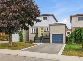 467 Templemead Dr, Hamilton, ON L8W 3K6