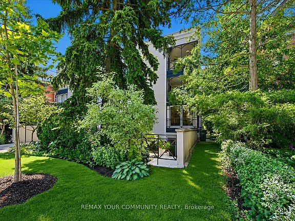 3rd image of 105 Heath St W #3