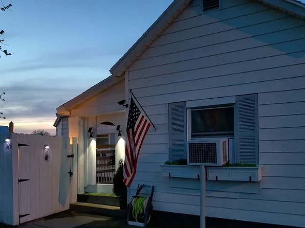 165 E 2nd St, Baylis, IL 62314