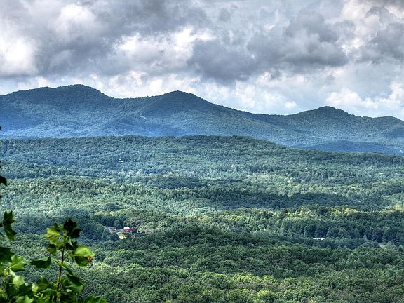 3rd image of 120 Ada Ridge Rd