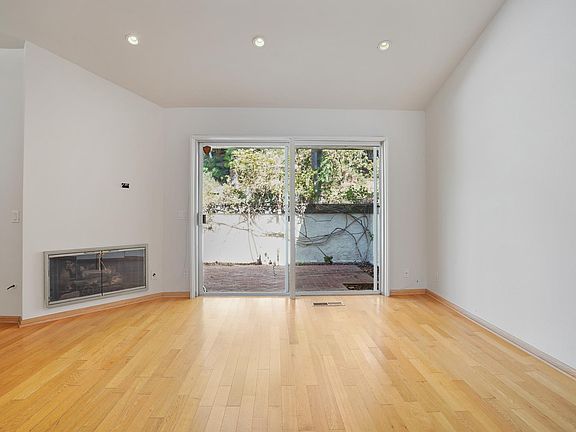 5th image of 17101 Palisades Cir