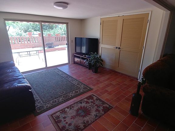 4th image of 609 W Camino Corto