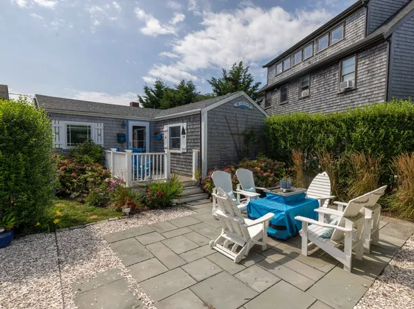 20 Bartlett Rd, Nantucket, MA 02554