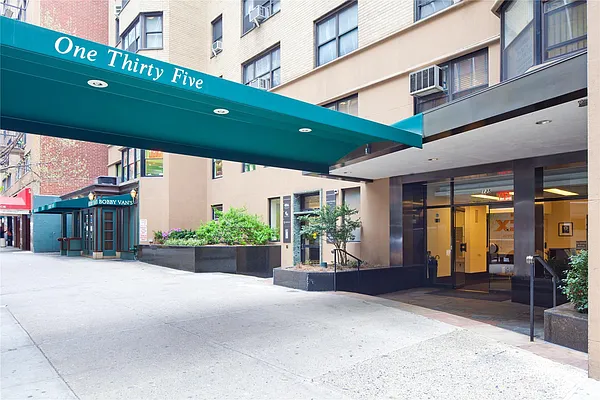 Rented by Douglas Elliman | media 21