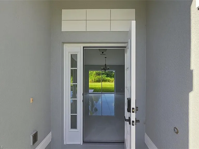116 Ridgemont Dr — Photo 4