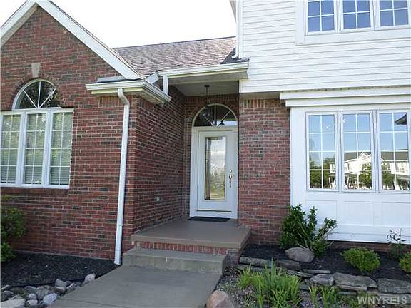 2nd image of 9337 Pine Breeze Ln