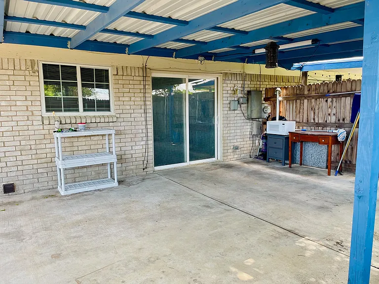 3400 Pleasant Valley Ln — Photo 11