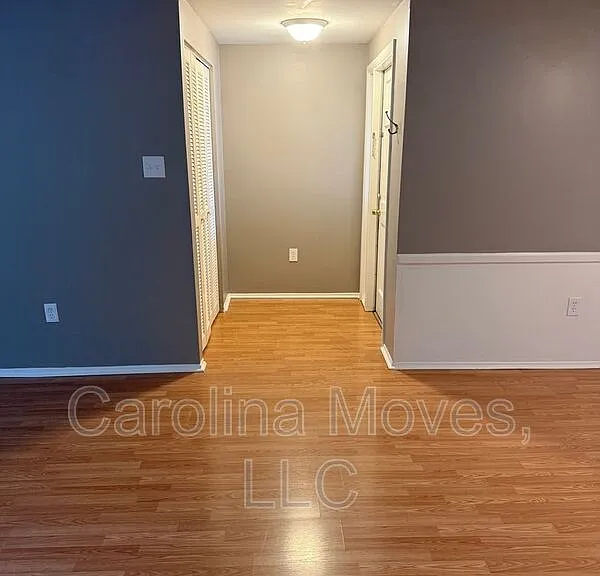 925 Cleveland St #102 — Photo 23