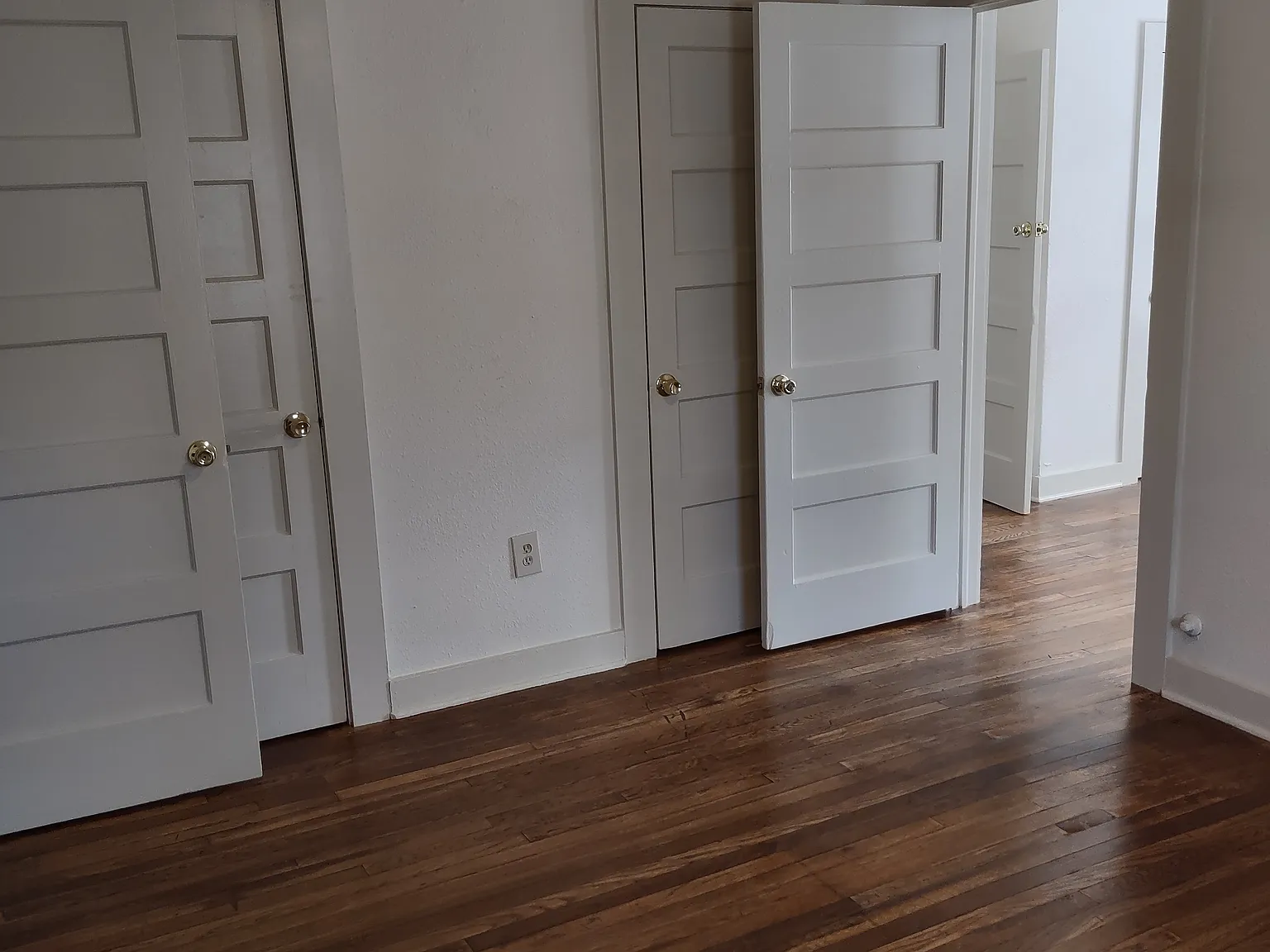 2 bed, 800 sqft, $1,000 — Photo 4