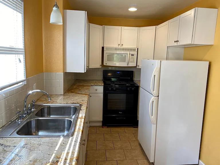 941 N Macy St #B — Photo 3