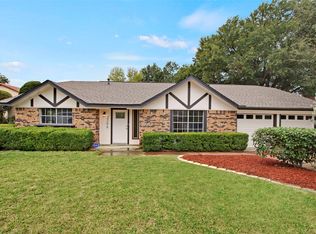 2208 Shady Meadow Ct, Arlington, TX 76013