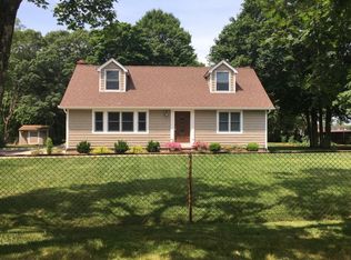 2196 Louis Kossuth Ave, Ronkonkoma, NY 11779
