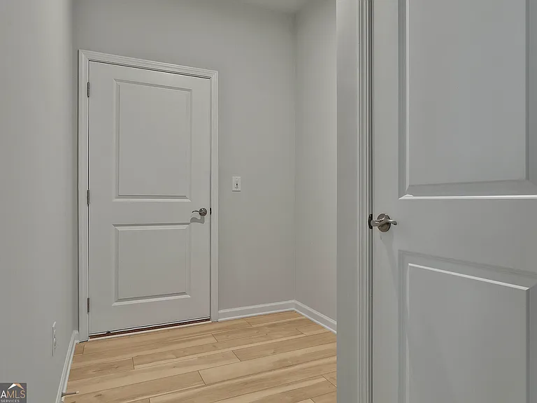 148 Soundview Trce — Photo 46