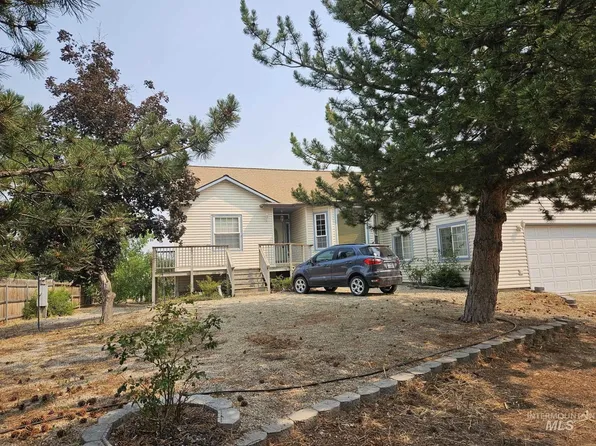 20300 Ila Ln, Caldwell, ID 83607