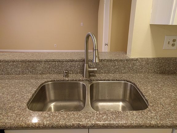 4th image of 1108 E Palmer Ave APT 22