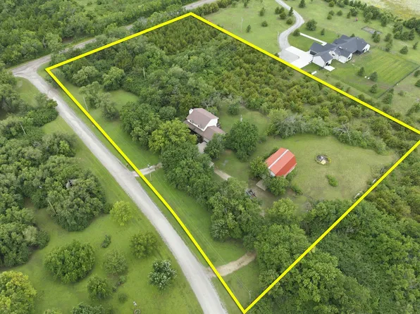 5941 SW Lago Cir, Augusta, KS 67010