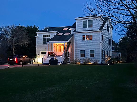 2nd image of 7 Katama Dr #7