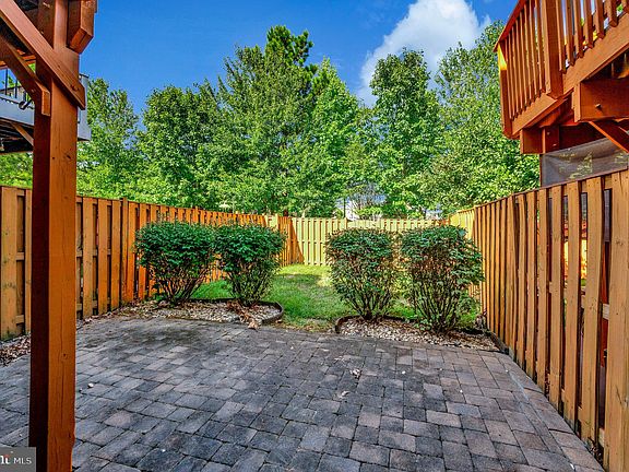 4th image of 12767 Stone Lined Cir
