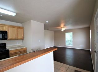 219 N Denton St APT 200, Weatherford, TX 76086