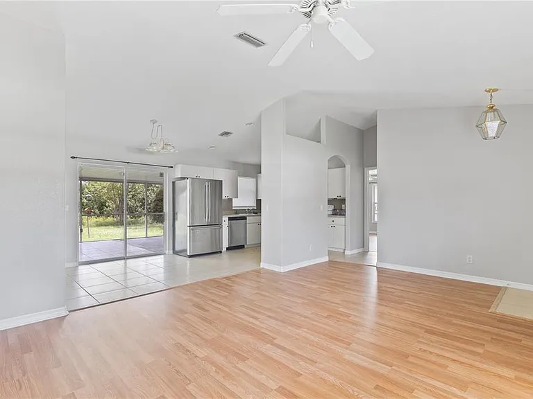 2745 Nellie Ln — Photo 11