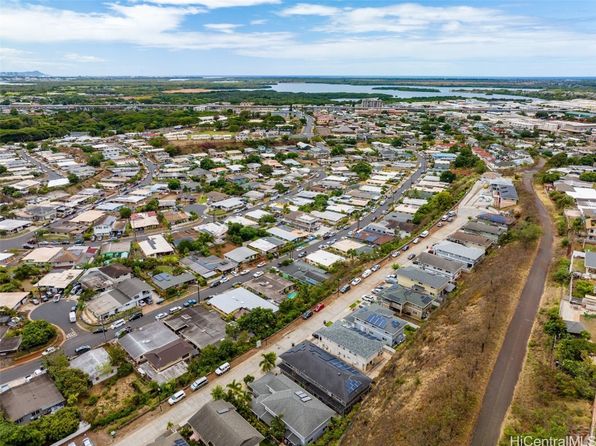 94-536 Koaleo St #A, Waipahu, HI 96797