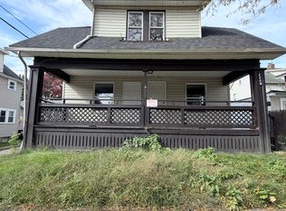 2216 10th St SW, Akron, OH 44314