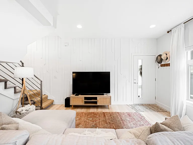1273 Xavier St — Photo 4