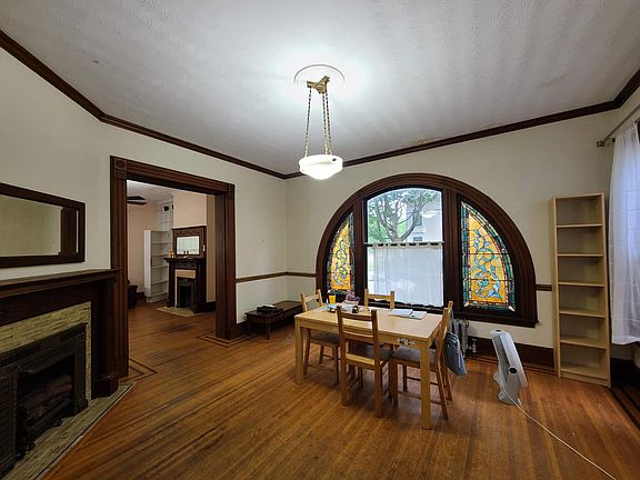 4th image of 688 Orange St #1