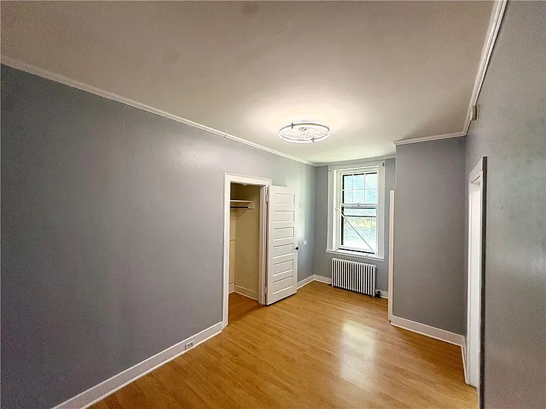 438 Wolcott Ave #4 — Photo 10