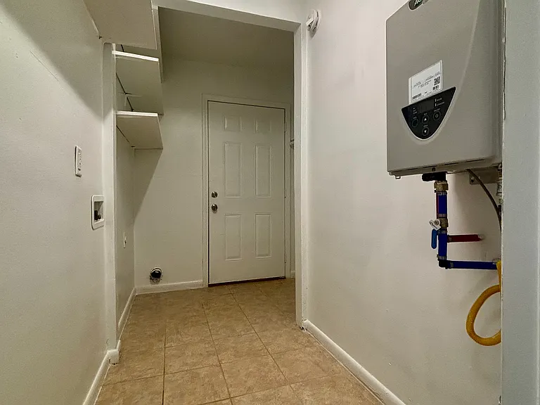 203 Larosa Rd — Photo 8