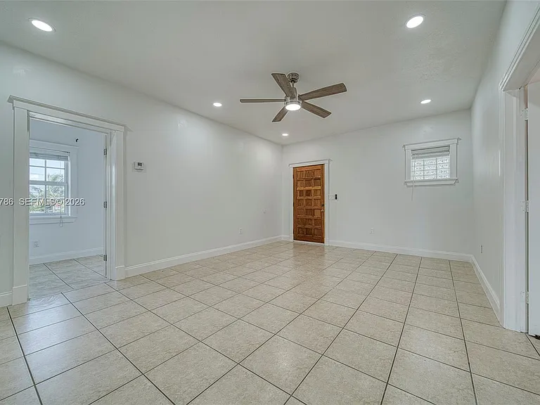 2205 SW 13th St #B — Photo 13