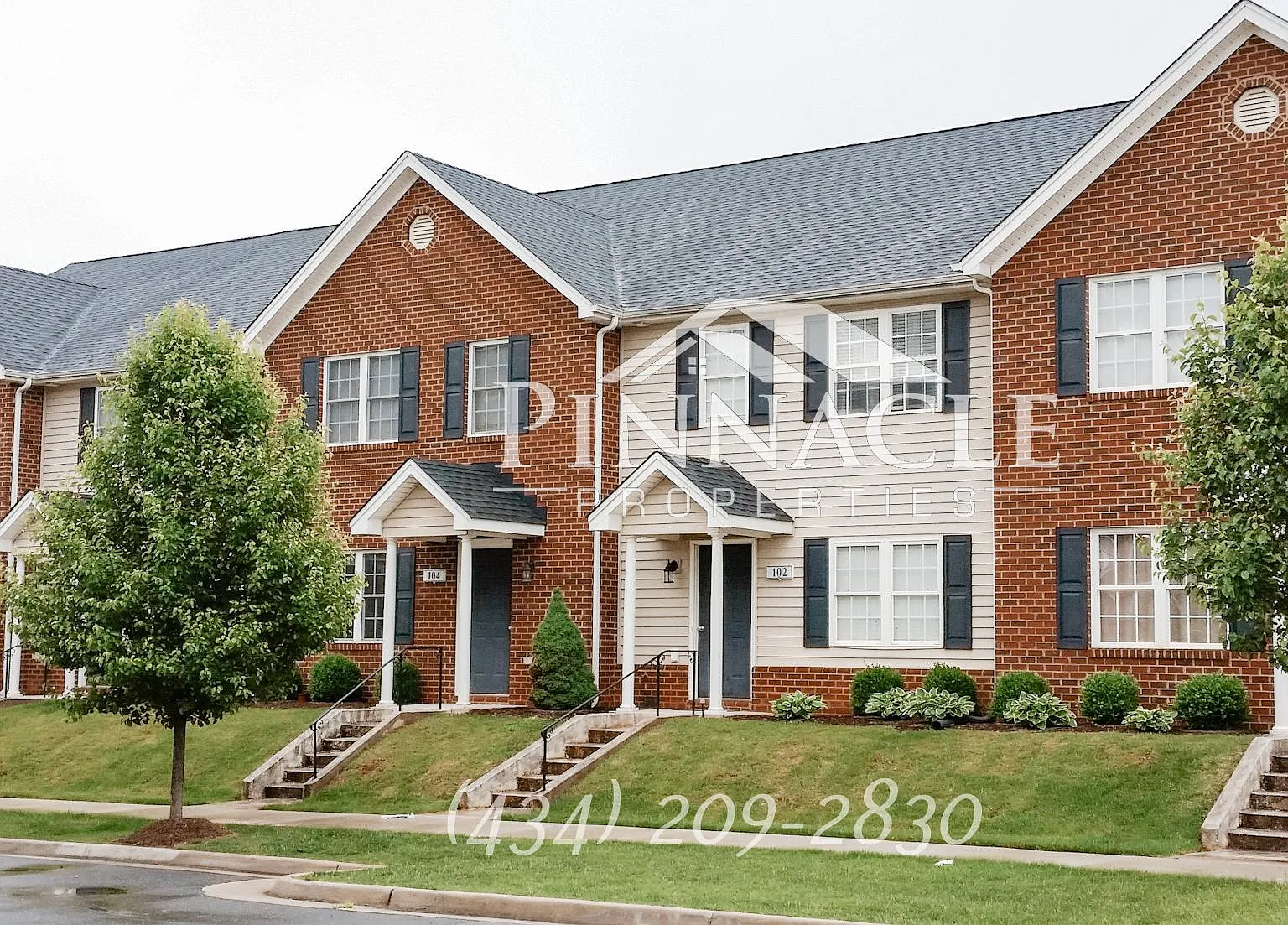 3 bed, 2.5 bath, 1600 sqft, $1,725 — Photo 2