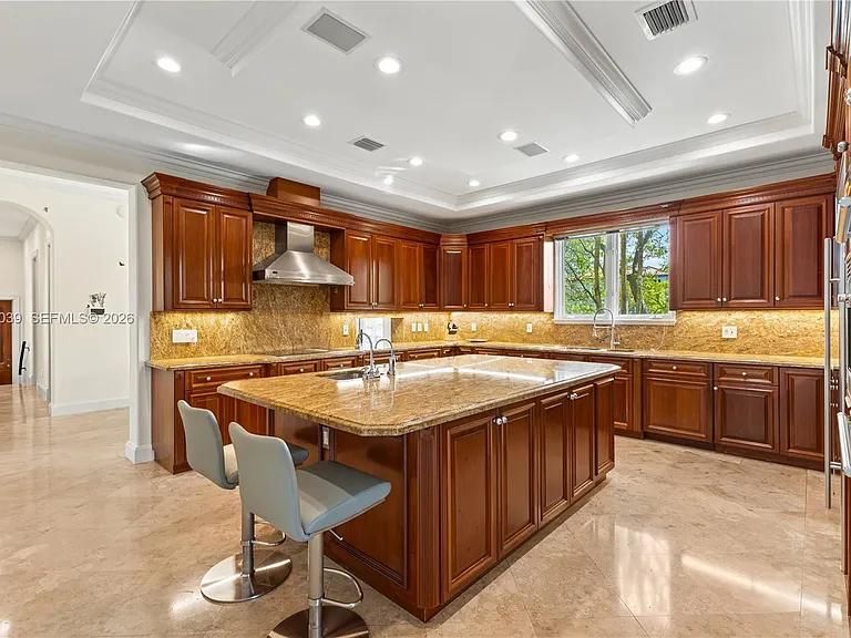 1410 Tagus Ave — Photo 17