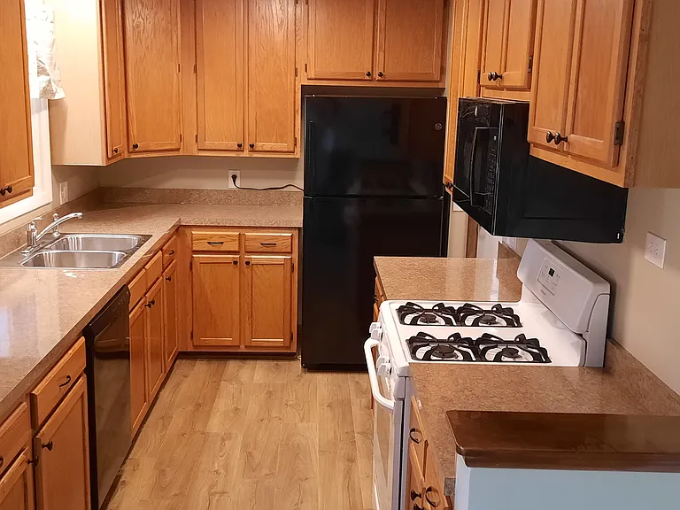 5201 Echovale St NW — Photo 7