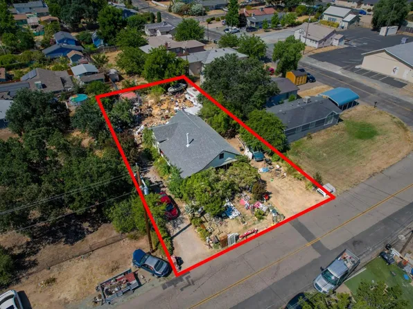 89 Laurel St, Valley Springs, CA 95252