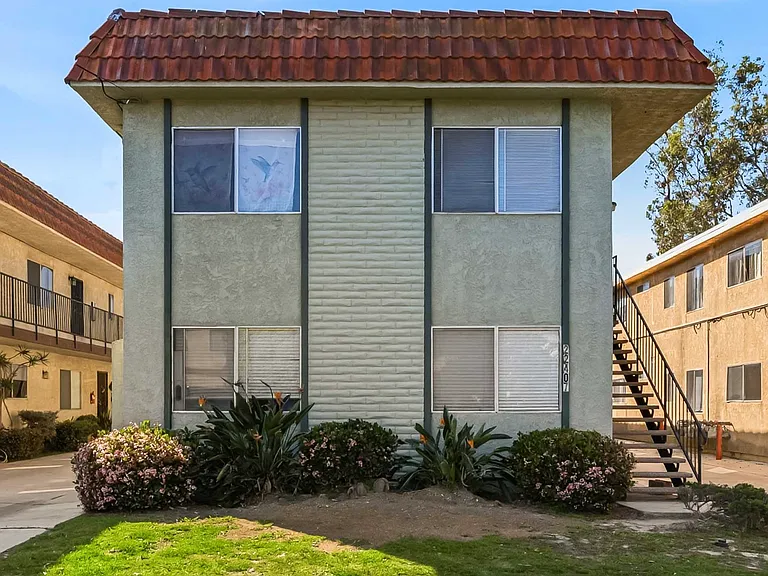 22407 Denker Ave #2 — Photo 9