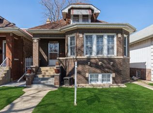 5342 W Nelson St, Chicago, IL 60641