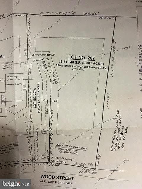 1st image of 207 Wood St